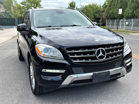 2012 Mercedes-Benz M-Class for sale at Ultimate Motors in Port Monmouth NJ