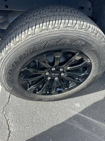 2022 GMC Canyon Elevation Standard