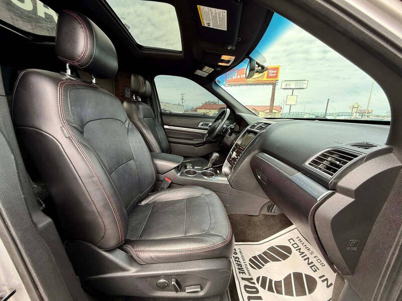 2017 Ford Explorer Sport