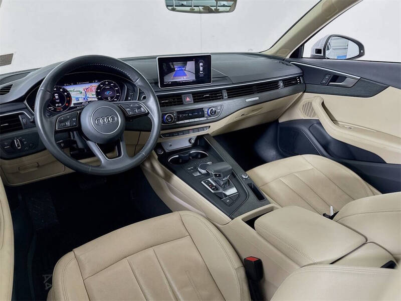 2019 Audi A4 quattro Premium Plus 45 TFSI
