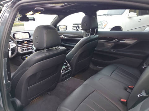 2018 BMW 7 Series 740i