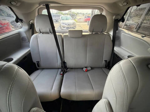 2015 Toyota Sienna