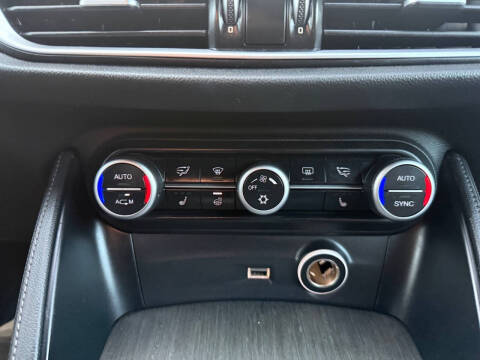 2018 Alfa Romeo Stelvio Ti Sport