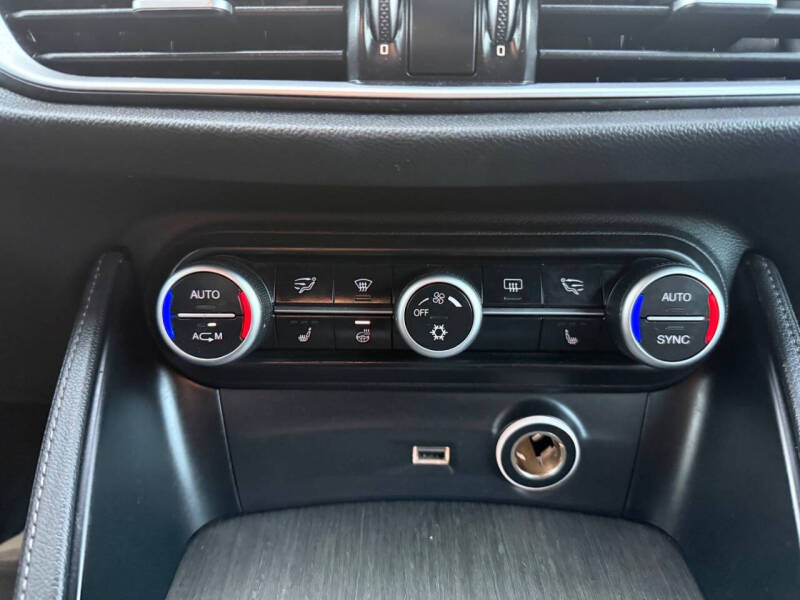 2018 Alfa Romeo Stelvio Ti Sport