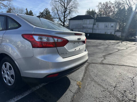 2012 Ford Focus S
