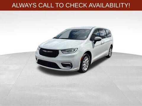 2023 Chrysler Pacifica Touring