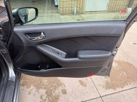 2016 Kia Forte5 LX