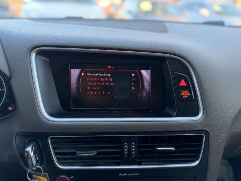 2012 Audi Q5 2.0T quattro Premium Plus