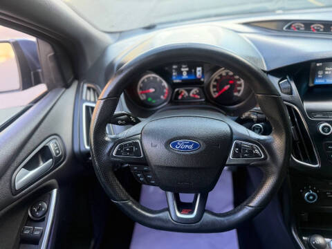 2018 Ford Focus ST