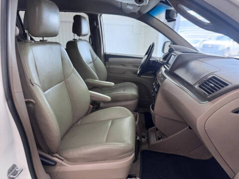 2011 Volkswagen Routan