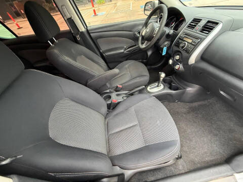 2014 Nissan Versa 1.6 S