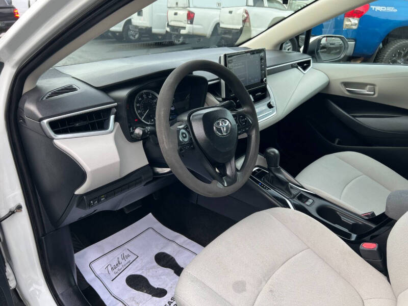 2020 Toyota Corolla LE