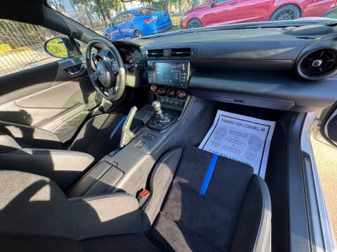 2025 Subaru BRZ tS