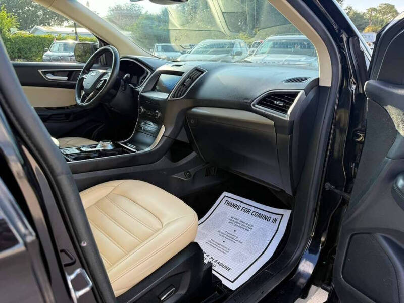 2019 Ford Edge SEL