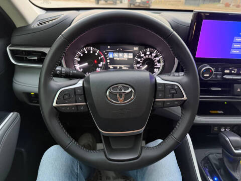 2024 Toyota Highlander