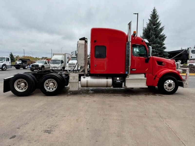 2022 Peterbilt 567