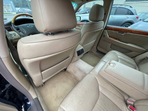 2005 Lexus LS 430