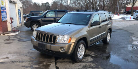2005 Jeep Grand Cherokee for sale at Barga Motors in Tewksbury MA