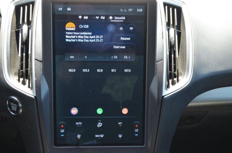 2021 Ford Edge SE