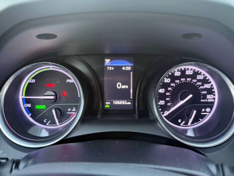 2019 Toyota Camry Hybrid LE