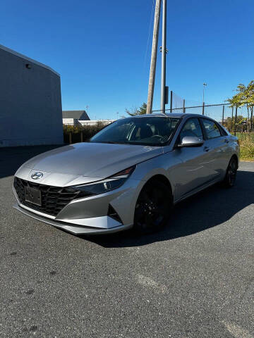 2022 Hyundai Elantra SEL