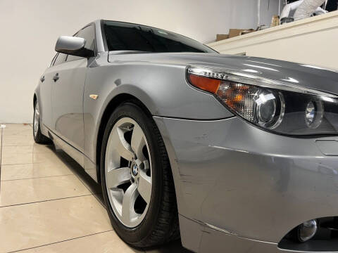 2004 BMW 5 Series 525i