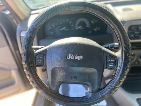 2004 Jeep Grand Cherokee Laredo