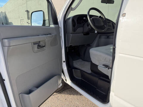 2007 Ford E-Series E-150 XLT