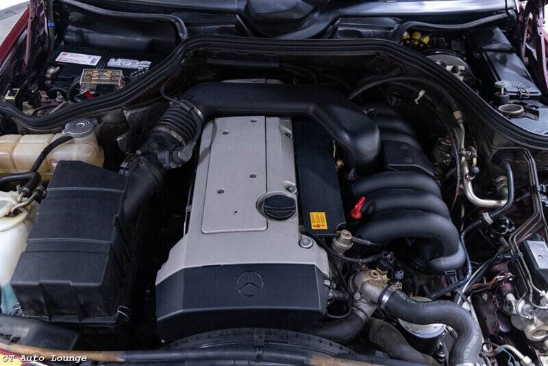 1995 Mercedes-Benz E-Class 52