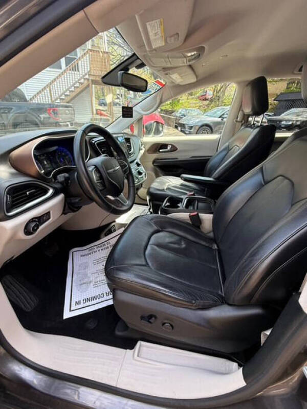2018 Chrysler Pacifica Touring L