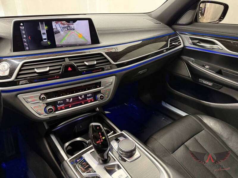 2018 BMW 7 Series 740i