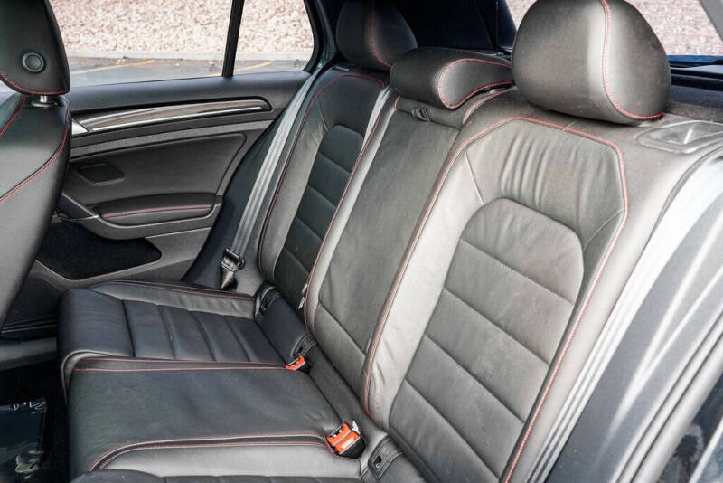 2016 Volkswagen Golf GTI SE