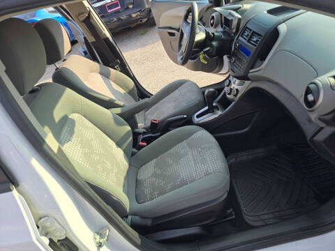 2016 Chevrolet Sonic LS Auto