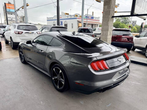 2021 Ford Mustang EcoBoost
