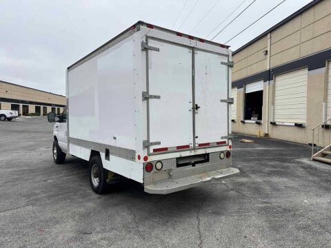 2009 Ford E-Series E-350 SD