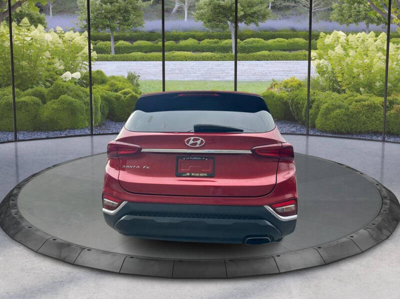 2019 Hyundai Santa Fe SE photo 4