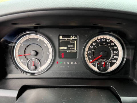 2017 RAM 1500 SLT