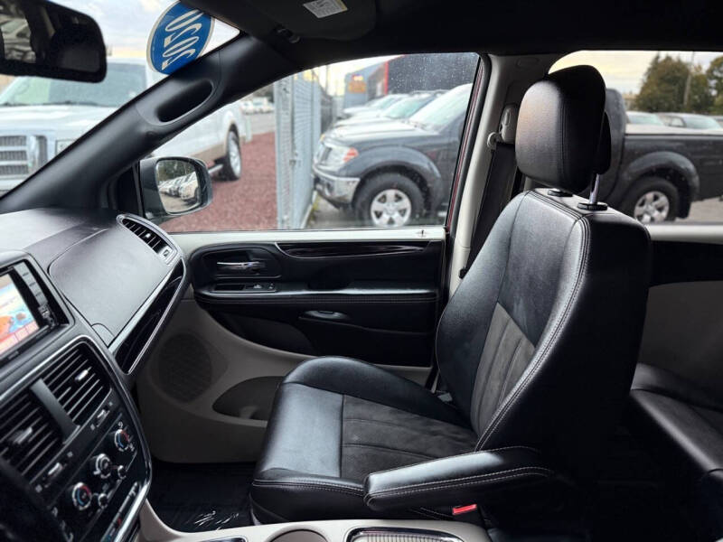 2020 Dodge Grand Caravan SXT