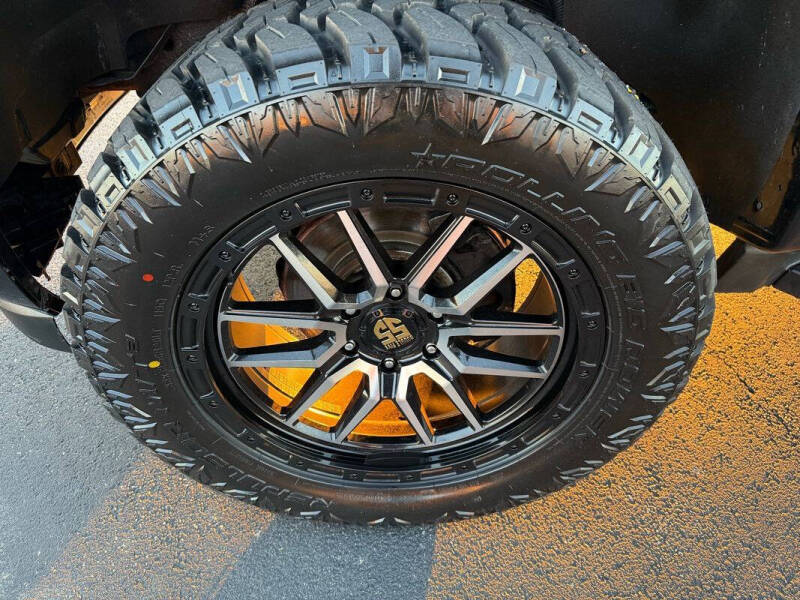 2013 Chevrolet Avalanche LTZ Black Diamond