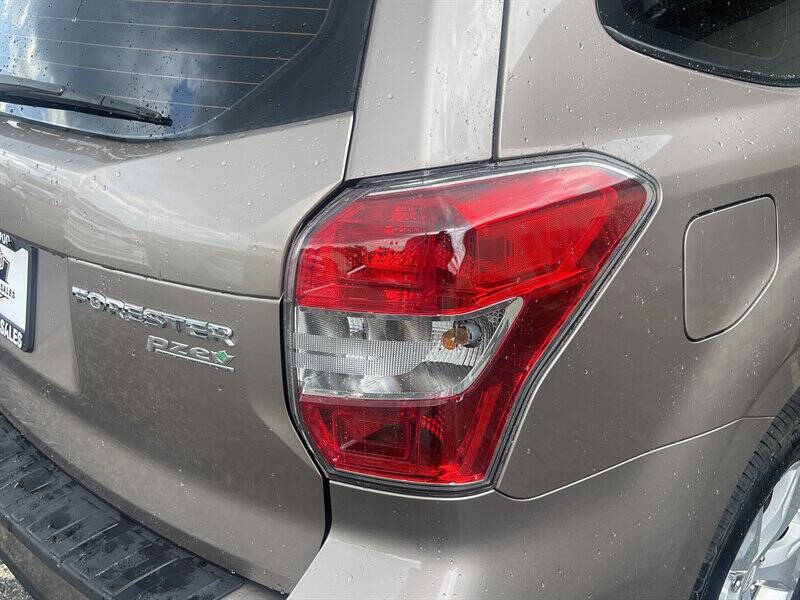 2015 Subaru Forester 2.5i