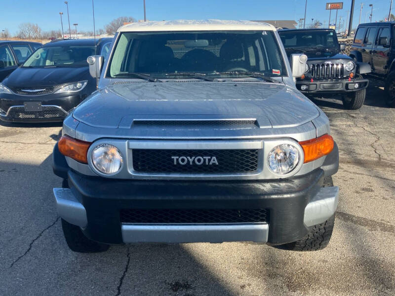 2007 Toyota FJ Cruiser for sale at Greg's Auto Sales in Poplar Bluff MO