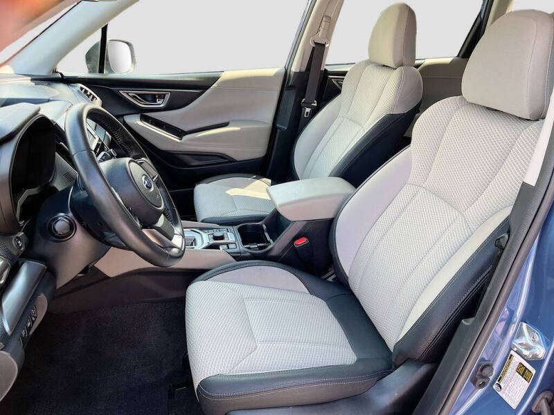 2024 Subaru Forester Premium