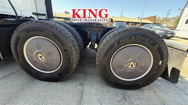 2024 Freightliner Cascadia