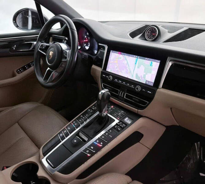 2020 Porsche Macan