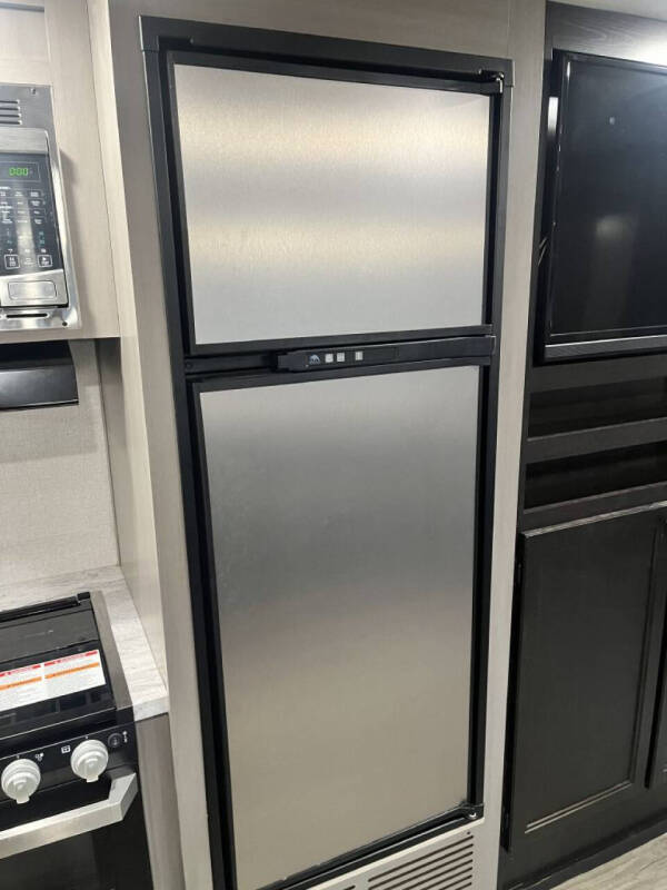 2021 Starcraft Marine SUPER LITE