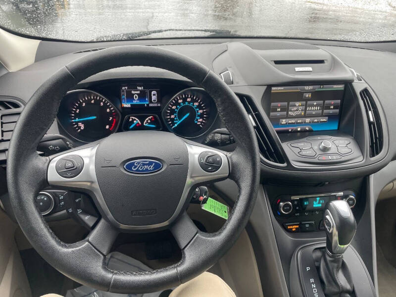 2015 Ford Escape SE