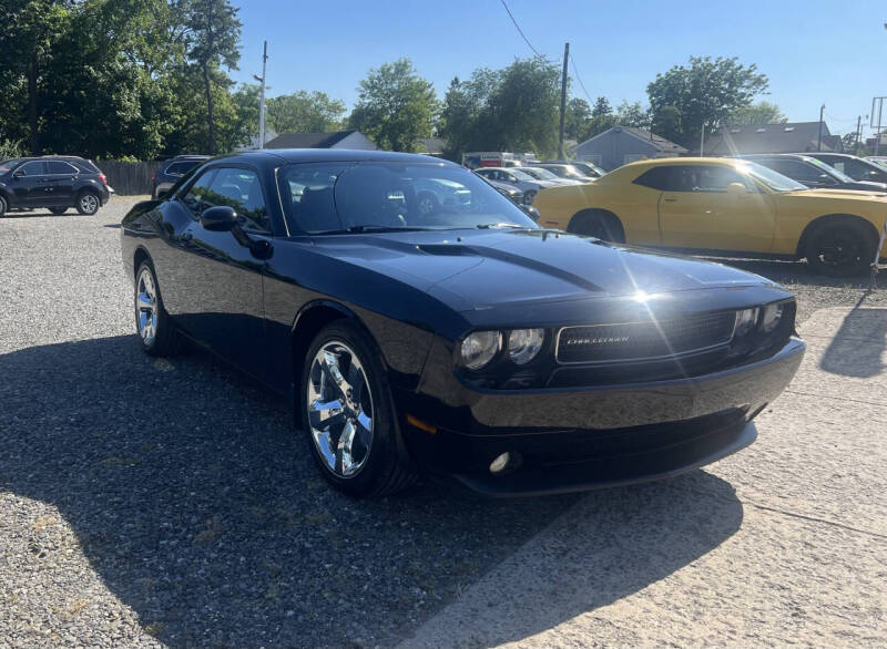2013 Dodge Challenger SXT Plus