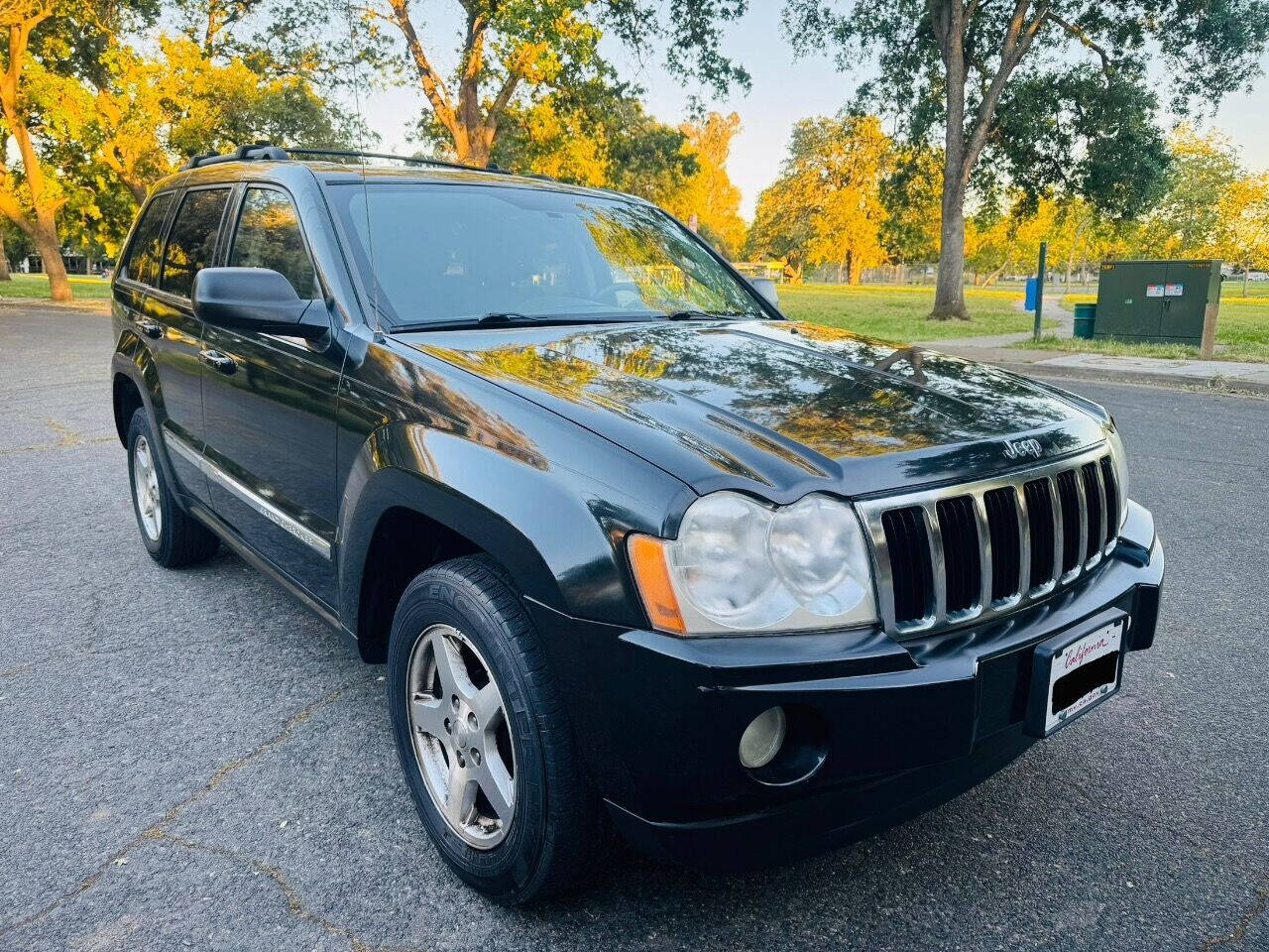 2005 Jeep Grand Cherokee for sale at Two Brothers Auto Sales LLC in Orangevale, CA