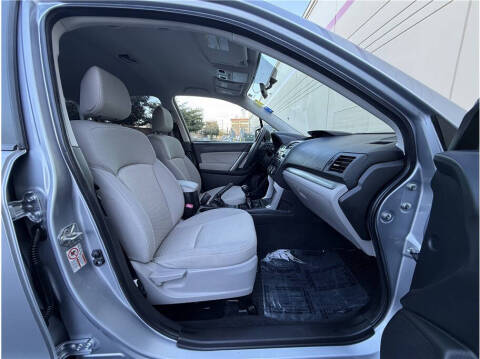 2014 Subaru Forester 2.5i