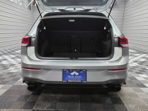 2024 Volkswagen Golf GTI SE